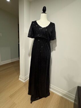Maternity Black Sequin Maxi Dress with V-Neck and Flutter Sleeves